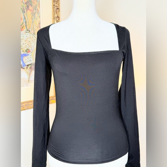 NWT Reformation Black Square Neck Long Sleeve Top Size M Stretch Tencel Lyocell - Picture 3 of 13
